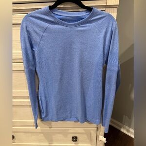 FIGS - NWT Ceil Blue Salta Seamless Longsleeve Underscrub - Size L